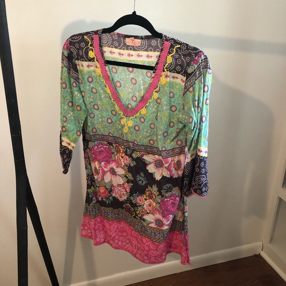 Bright tunic top